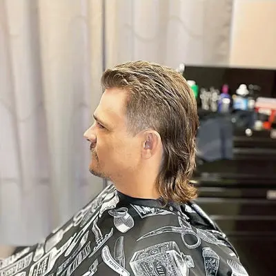 Modern mullet with faded sides
